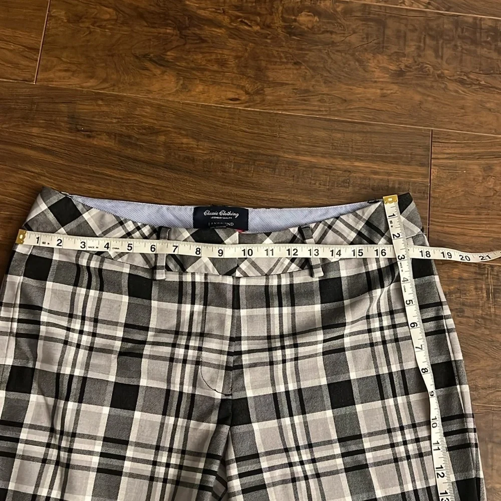 Lands’ End Women’s Plaid Cropped Pants, Size 12.